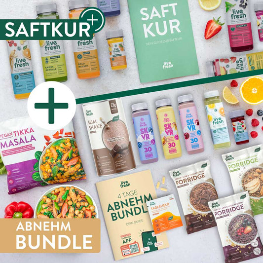 Werbebild zur Live Fresh Saftkur und Abnehm Bundle mit Säften Slim Shake Porridge und veganer Tikka Masala Mahlzeit sowie einem Guide mit der Aufschrift Saftkur und 4 Tage Abnehm Bundle. Die Produkte sind zusammen mit Obst und Gemüse dekorativ auf einem hellen Untergrund angeordnet und zeigen ein ganzheitliches Detox und Abnehmprogramm.